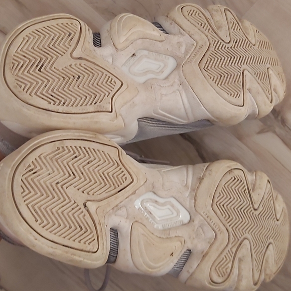 Adidas Kobe Crazy 8 Platinum Women's 7US 38.5EU - Picture 2 of 4